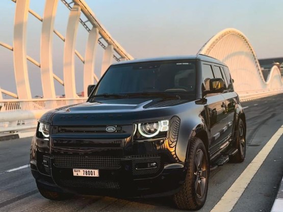 Land Rover Defender 2024