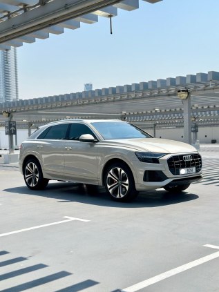 Audi Q8 2023