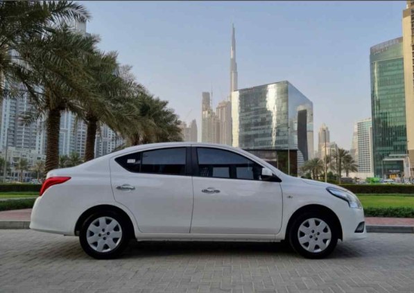 Nissan Sunny 2024